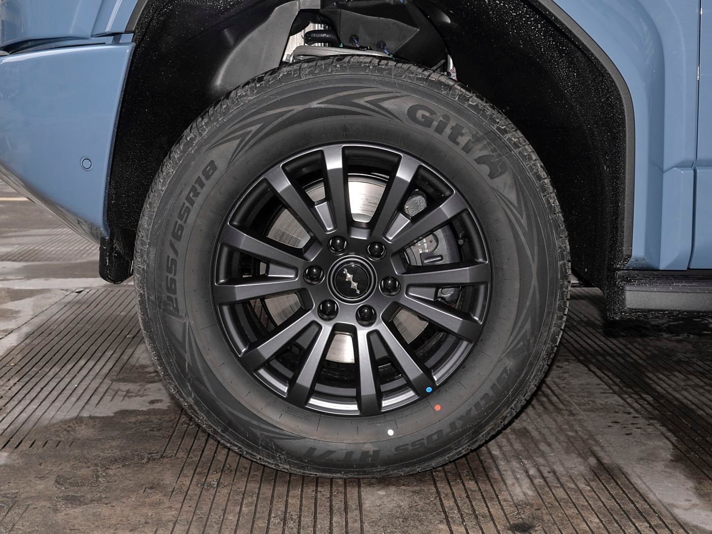 BYD Formula Leopard Leopard 5 – Plug-in Hybrid Mid-Size SUV for Oceania BL ZLink